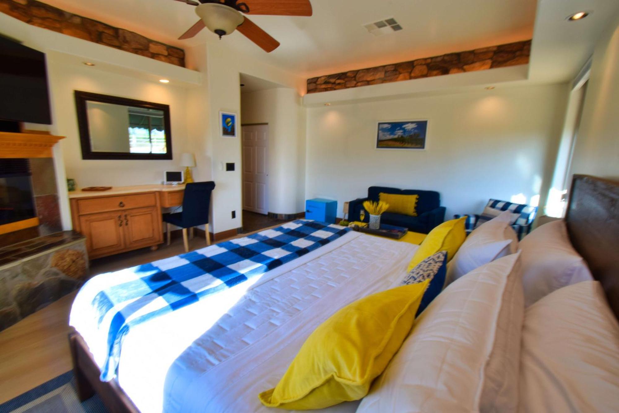 Peppertree Lane Ranch -- Seven-Acre Ranch In The Heart Of Wine Country Hotel Temecula Exterior foto